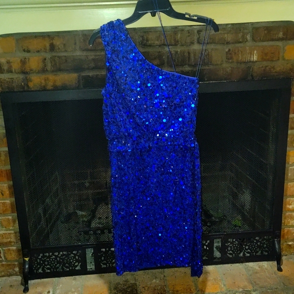 Aidan Mattox Dresses & Skirts - 💲2 for $30💲Royal Blue Sequin 1 Shoulder Sz:P4 Formal Mini Dress